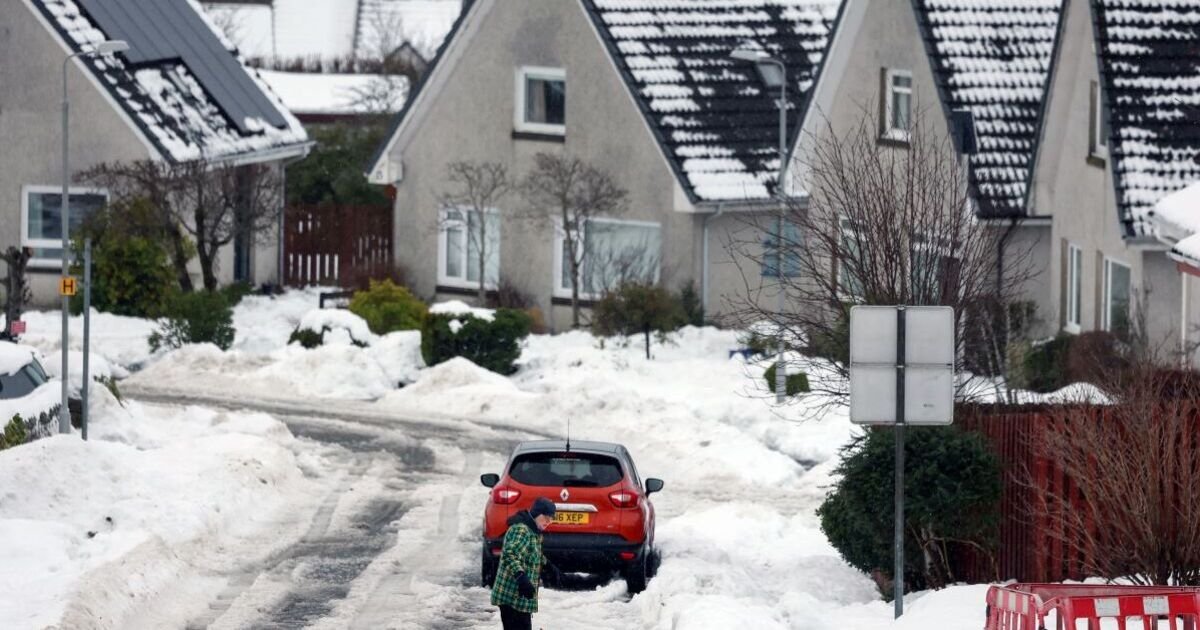 UK Faces Rare January Blizzard Conditions with Up to 39-Inch Snowfall