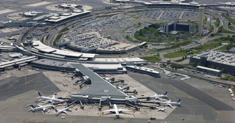 Newark Airport Disruptions Follow Fire Near Air Traffic Control Tower