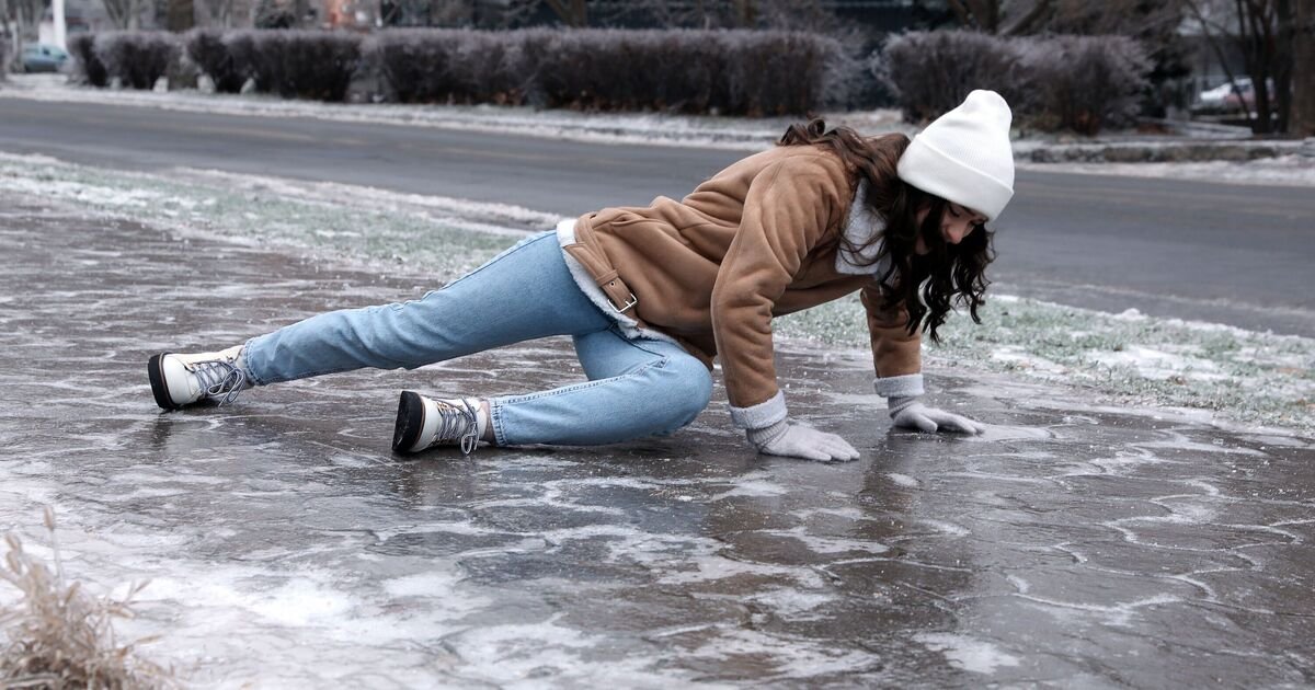 NHS Issues Safety Tips for Preventing and Responding to Ice-Related Falls