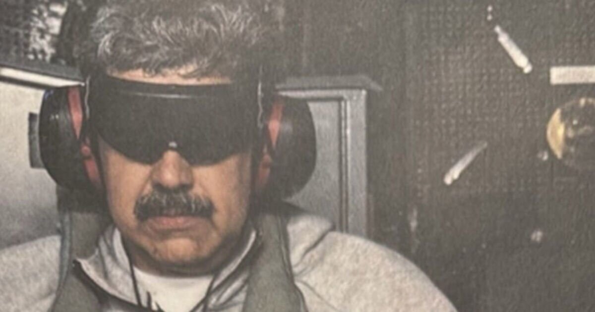 Photograph of Nicolás Maduro Surfaces Amid Reports of His Detention by US Forces
