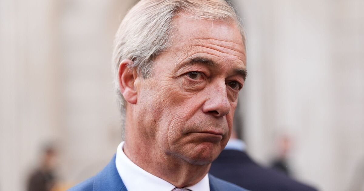 Farage Criticises UK Authorities for Blocking Chagos Islands Aid Mission