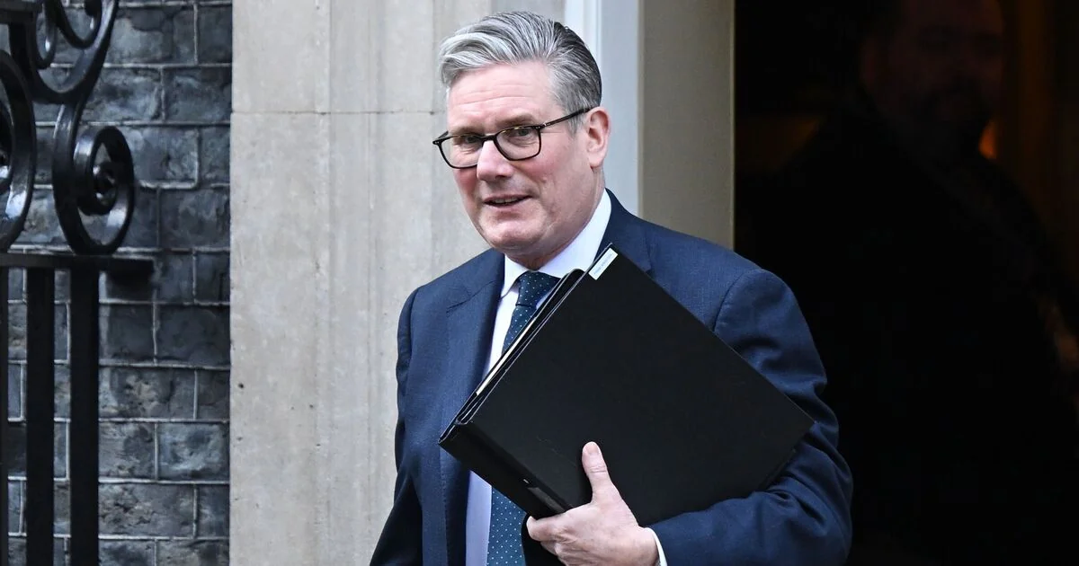 Green Party Surpasses Labour in Poll, Intensifying Pressure on Keir Starmer