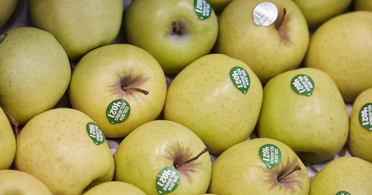 Nutritionist Explains Apple Sticker Codes and Organic Options