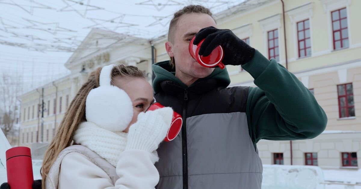 Nutritionist Warns Festive Foods May Contribute to Hair Thinning