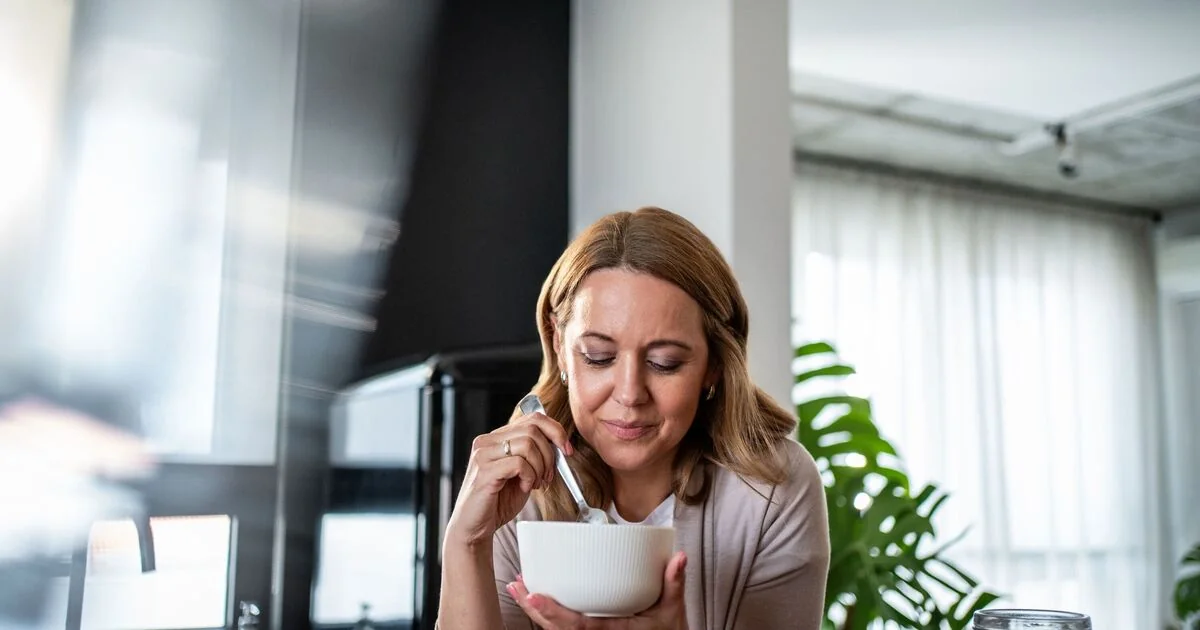 Expert Advises Adding Specific Yogurt to Breakfast to Lower Bowel Cancer Risk