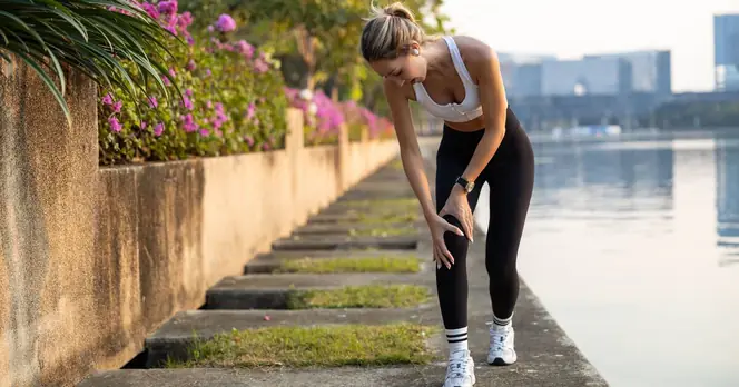 Orthopaedic Surgeon Issues Urgent Warning for Those with Severe Knee Pain Symptoms