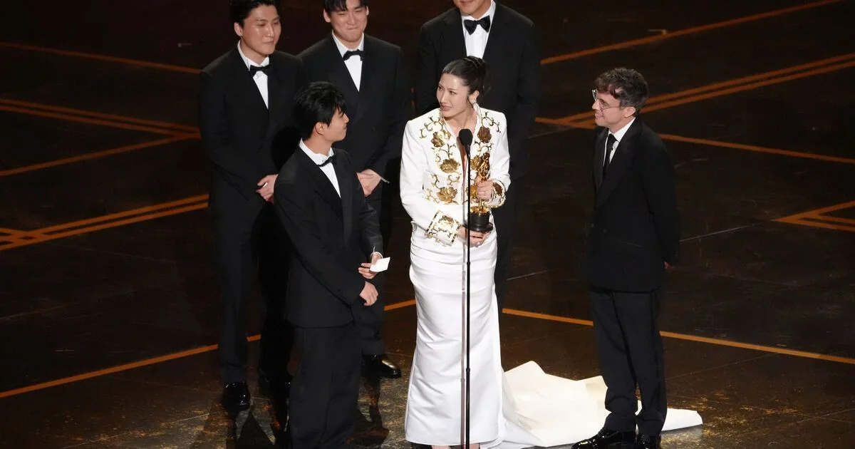 Oscars Under Fire for Cutting Off Acceptance Speeches Amid Outrage