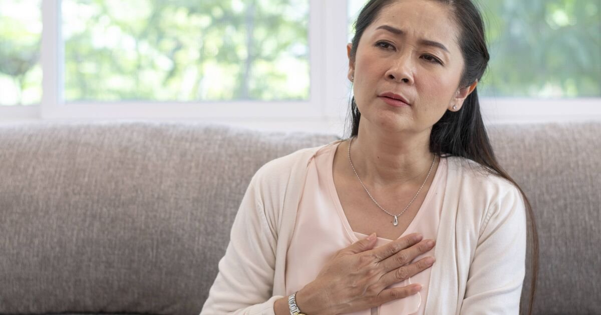 Common Signs of Iron Deficiency: Pale Skin and Increased Heartbeat