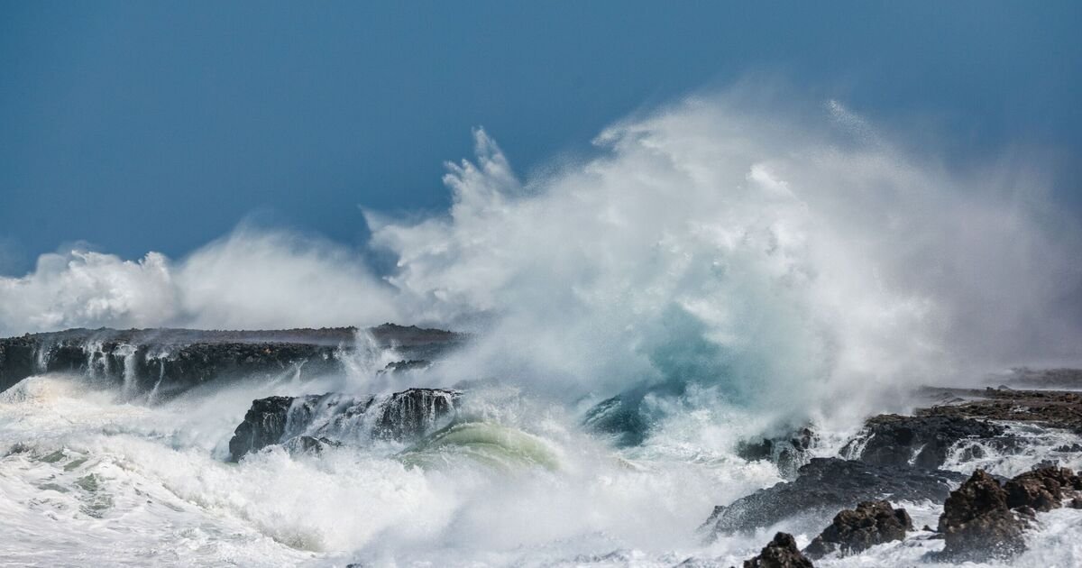 Severe Weather Warning Issued for All Canary Islands Amid Storm Alerts