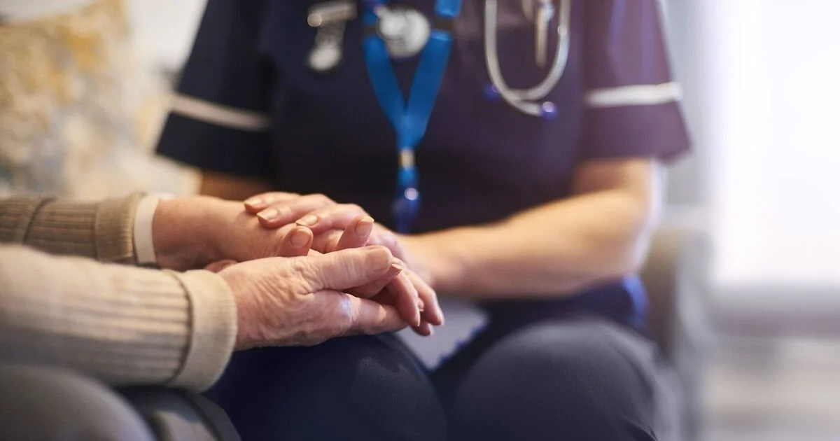 Patients Dying Without Pain Relief Amid UK Hospice Crisis, Report Warns