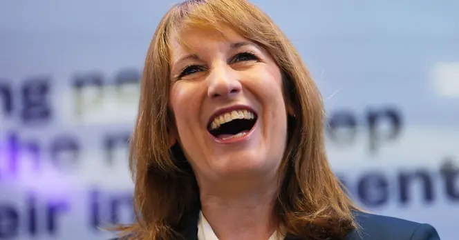 Keir Starmer Considers Rachel Reeves' Dismissal Amid Growing Scrutiny