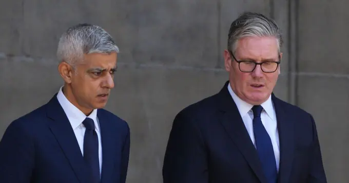 Starmer Faces Pressure Over Potential Peerage for Sadiq Khan