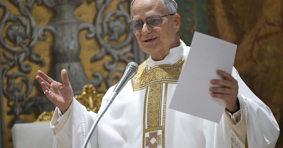 Pope Calls for Ceasefire and Dialogue Amid Iran Conflict