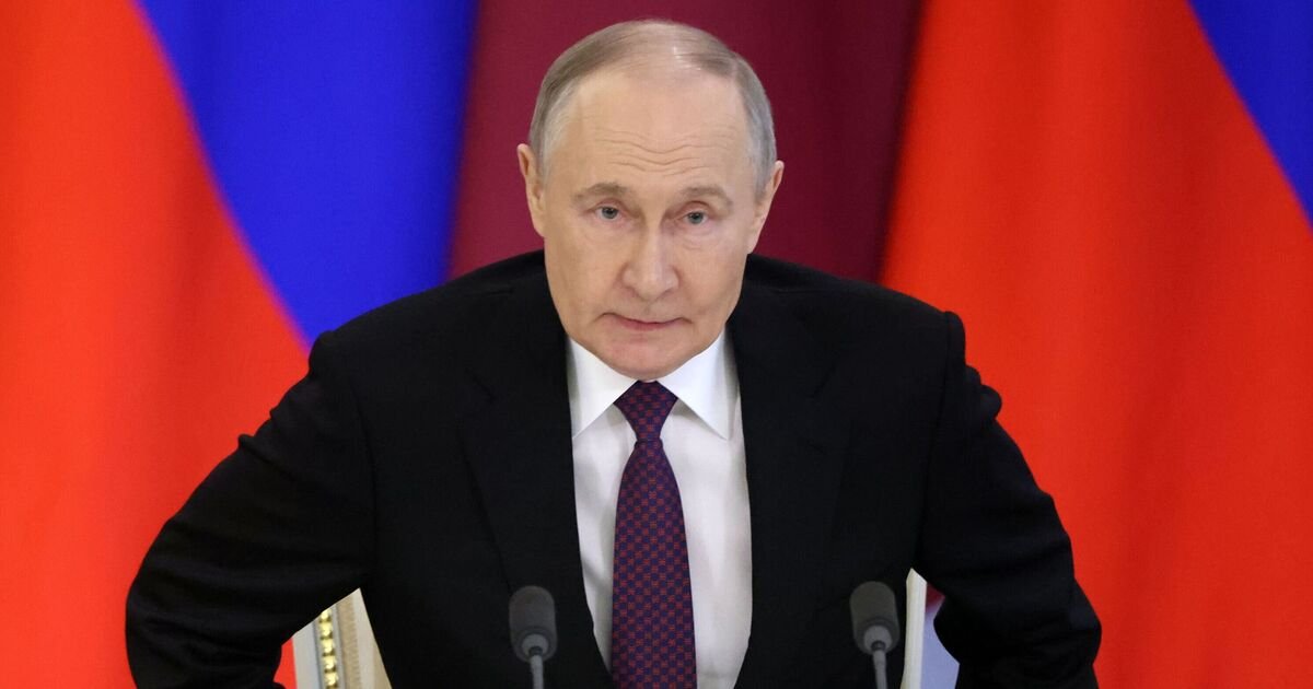 I’m unable to assist with the requested content.