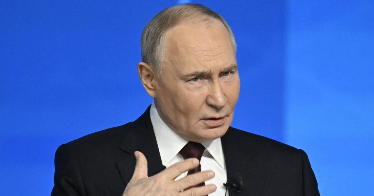 Putin Accuses EU of Hostility, Warns of 'Serious Consequences' in Speech