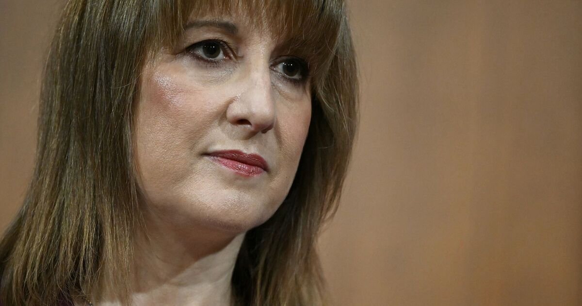 Financial Warning: Brits Face 'Tens of Thousands' in Unpaid Bills