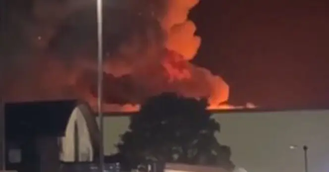 Massive Blaze Breaks Out at RAF Fairford Base Used by US Bombers