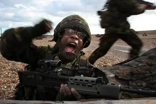 Conservatives Propose Tax Break for Reservists Amid Financial Concerns