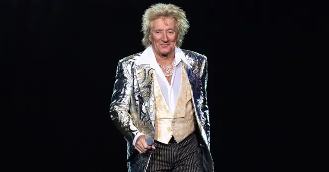 Rod Stewart Faces Criticism Over Sudden Cancellation of Concerts