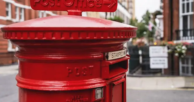 Royal Mail Urges Households to Display Simple Four-Word Delivery Sign