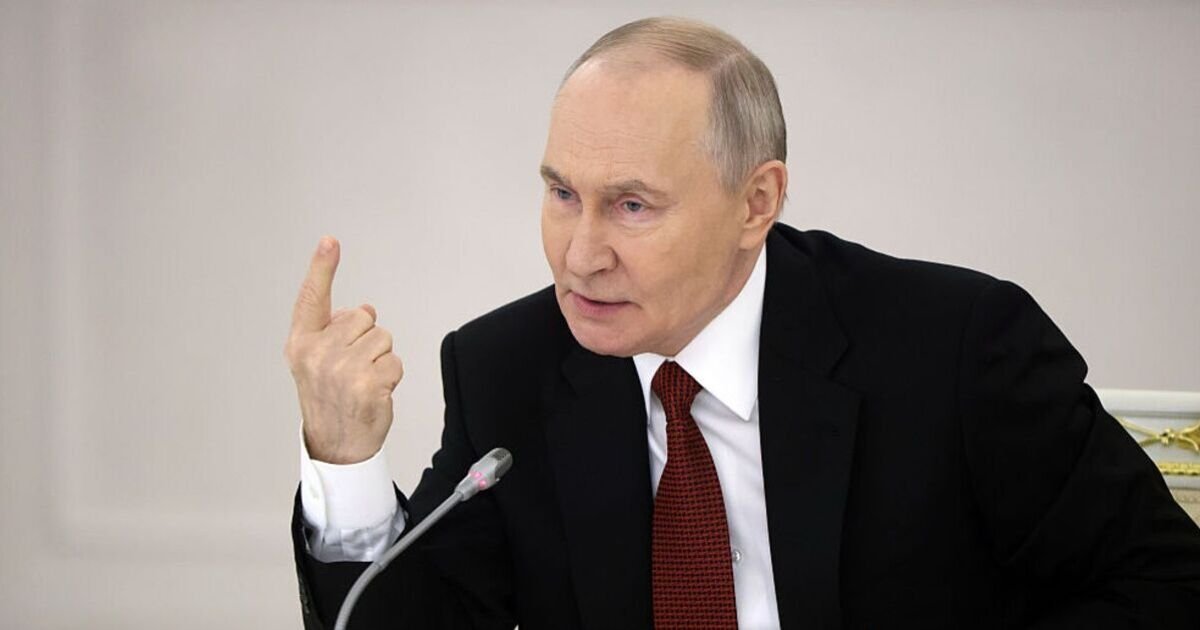 Russia Warns Trump of Serious Consequences Over Potential Venezuela Military Action