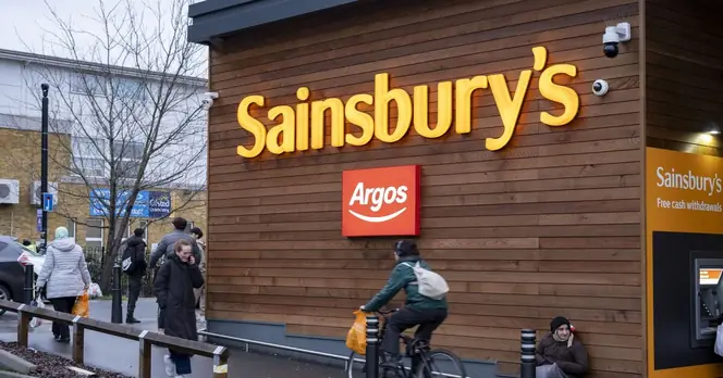 Sainsbury's Offers £10 Discount for Nectar Card Holders on £40 Purchases