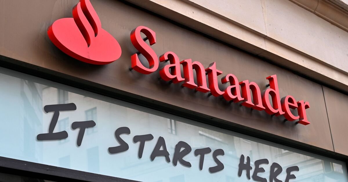 Santander Offers Up to £150 to Eligible Customers Following Email Notifications
