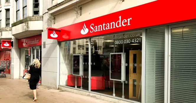Santander Launches £180 Switching Bonus for New Customers