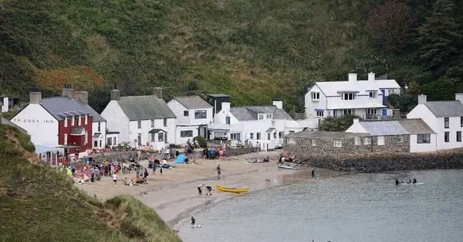Porthdinllaen Named a Top Coastal Destination Featuring Ty Coch Inn