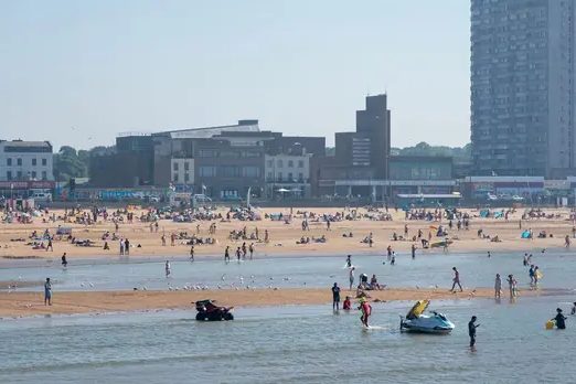 Seven People Die in UK Open Water Incidents Amid Heatwave Warnings