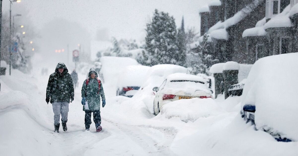 UK Prepares for Widespread Snowstorm Predicted to Affect 95% of Country