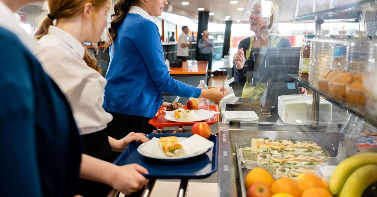 Former Staff Member Sparks Debate by Sharing Week's School Dinner Menu