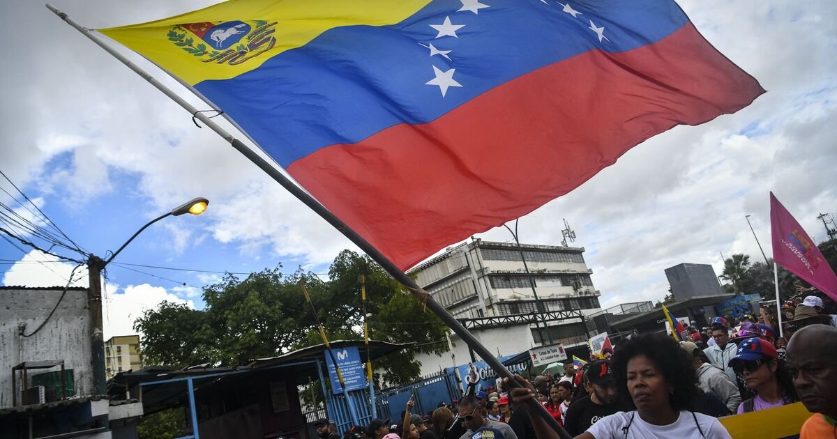 US State Department Urges Americans to Leave Venezuela Due to Rising Violence