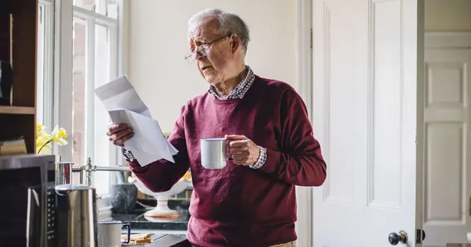 State pensioners advised to withdraw £1 to dodge £3,160 tax liability