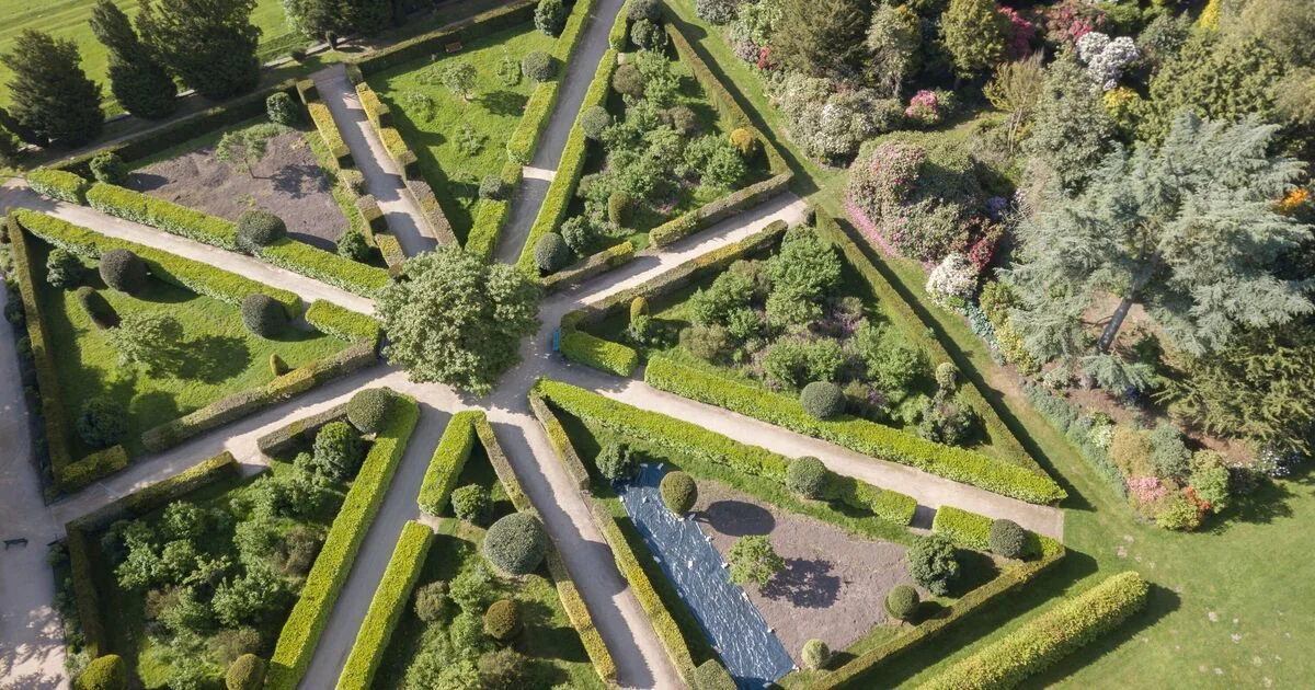 Wentworth: UK's Most Regulated Village Bans Kebab Shops and Enforces Green Aesthetics