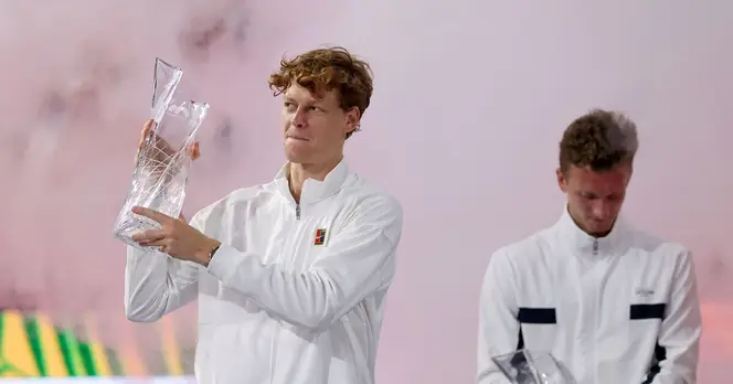 Jannik Sinner Wins Miami Open Final Against Jiri Lehecka Amid Weather Challenges