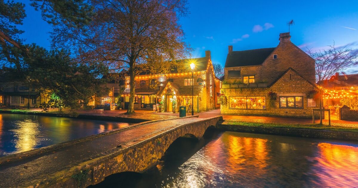 Cotswolds Village Named 'Venice of the Cotswolds' Welcomes Festive Visitors