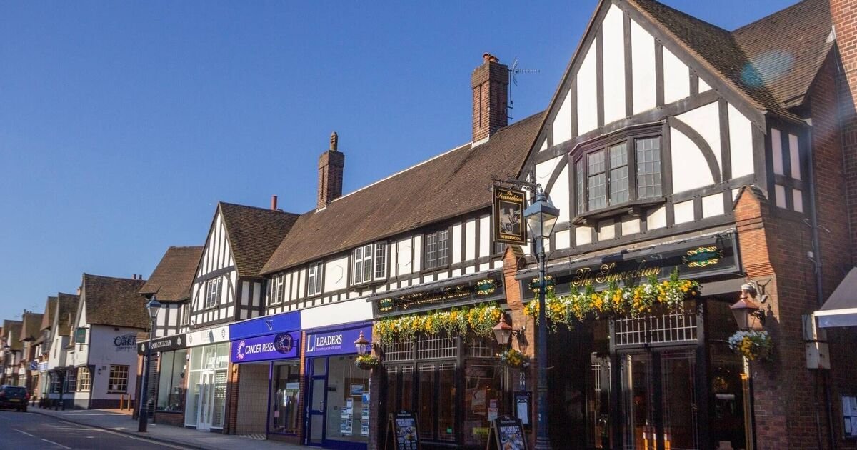 UK Market Town Named Best Retirement Spot for Its Charm and Community