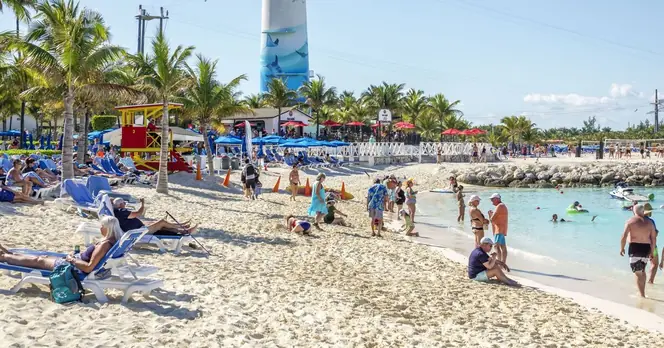 Tourists in the Bahamas to Experience 10-Hour Alcohol Ban on May 12