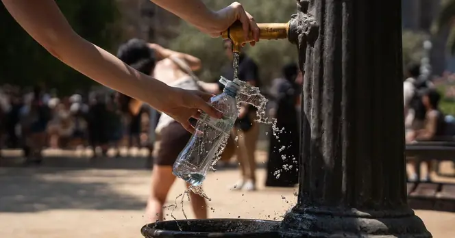 Tourists Warned as Spain Faces Record Temperatures Amid Heatwave