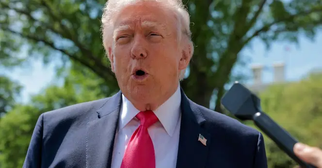 Trump Criticises Pope Leo's Nuclear Warning to Vatican