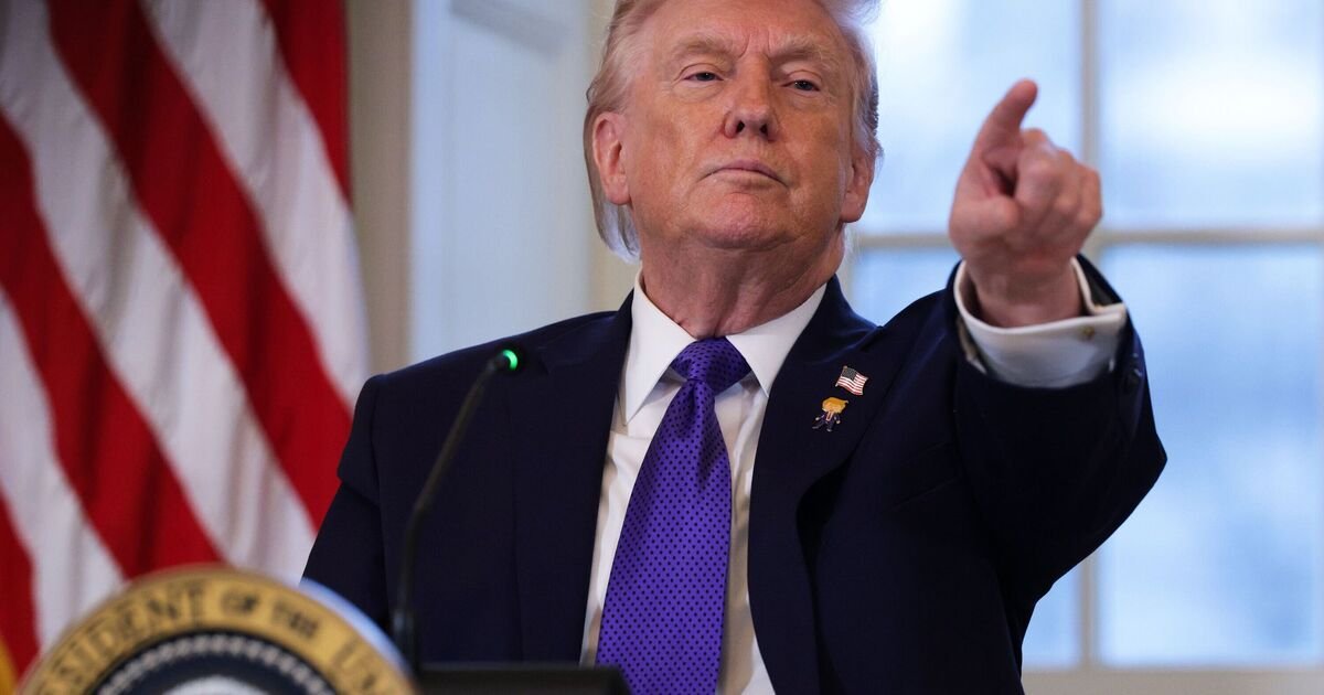 Trump Supports Iranian Protesters, Urges Intensified Action Against Regime