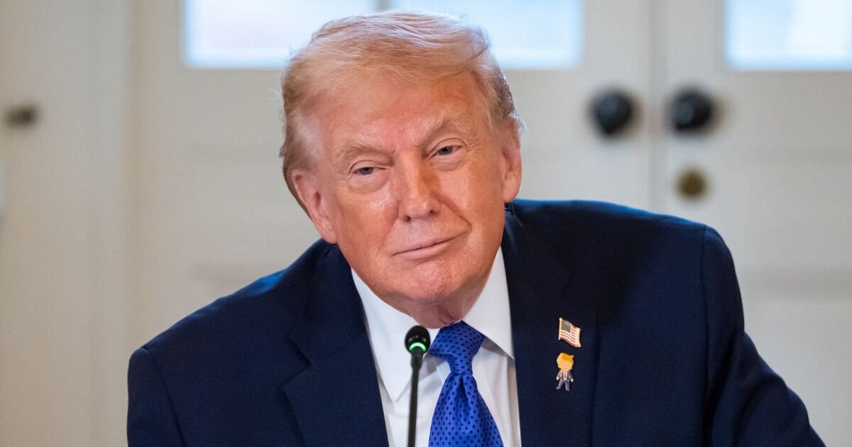 Trump Meets Oil Executives to Discuss Venezuela Amid U.S. Sanctions Efforts