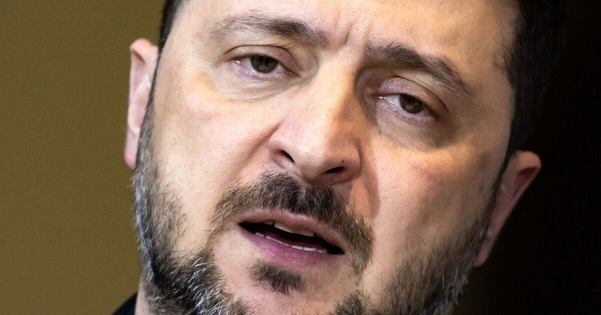 Trump Pressures Zelensky to Accept Urgent 'Platinum' Security Deal