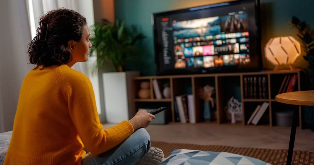 Discounted TV Licence Fee of £7.50 Available for Eligible Groups in the UK