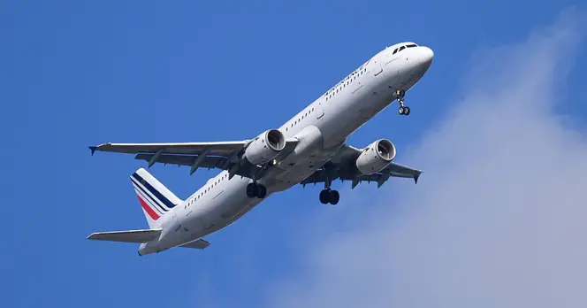 Air France and KLM Introduce Fuel Surcharges Amid Rising Costs
