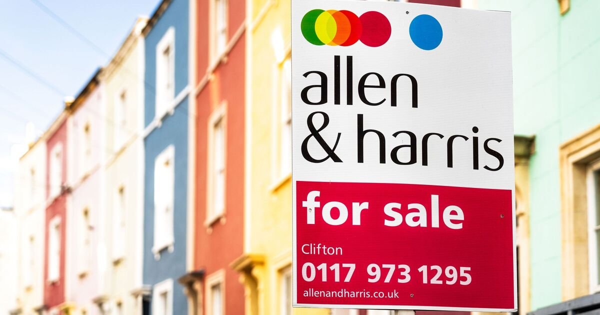 UK House Prices Fall £3,000 in February After January Surge