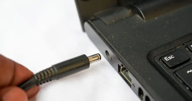UK Households Advised to Unplug Laptops Ahead of Heatwave
