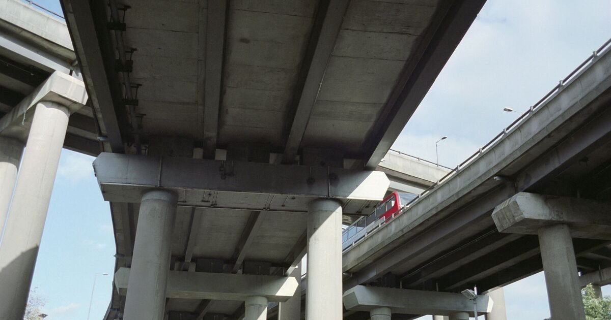 UK's M6 Toll Bridge Named Longest in the Country at 3.5 Miles