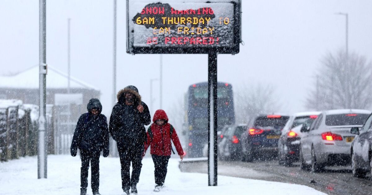 Blizzard Forecasts Predict Snow and -4C Temperatures as Christmas Approaches